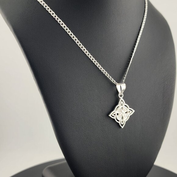 New Sterling Silver 925 Witch’s Knot Necklace – Wiccan Pagan Protection Amulet - Picture 4 of 7